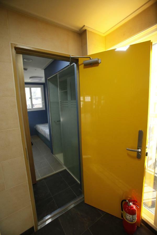 The Core Albergue Seoul Ngoại thất bức ảnh