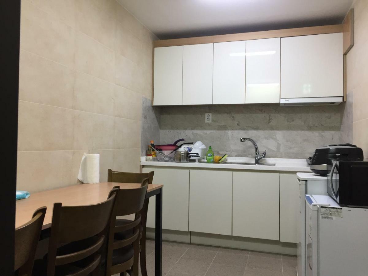 The Core Albergue Seoul Ngoại thất bức ảnh